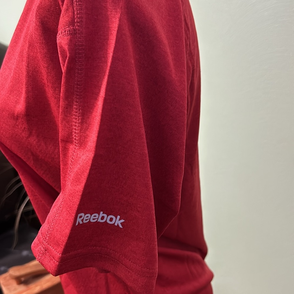 Reebok short sleeve shirt - Picture 5 of 8